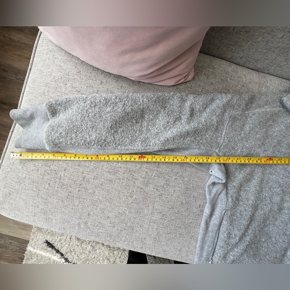 lululemon fuzzy fleece quarter zip size 6 gray - Picture 9 of 9